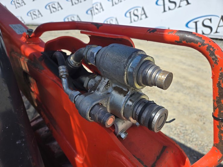 kubota-ssv75-image-15