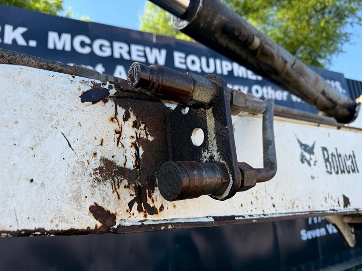 2011-bobcat-e50-image-9