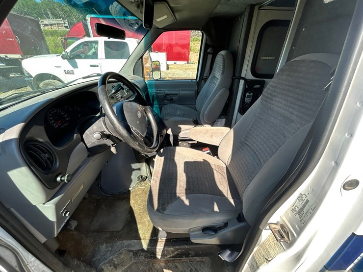 2000-ford-e350-image-67