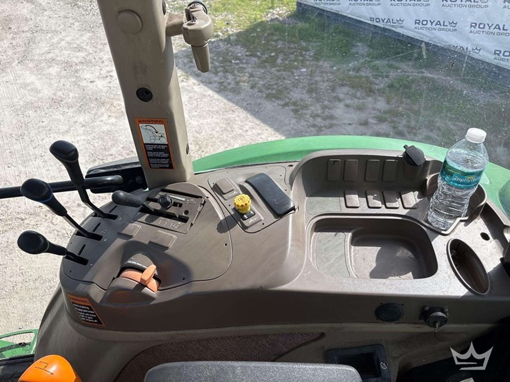 john-deere-6115d-image-17