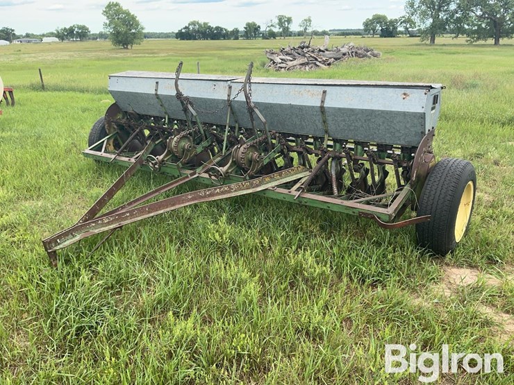 john-deere-b-image-1