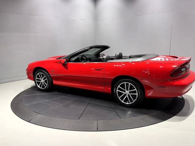 #1517-•-2002-chevrolet-camaro-ss-image-56