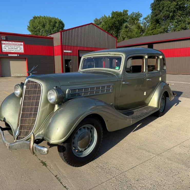 #1876 • 1935 Hudson Teraplane Sedan
