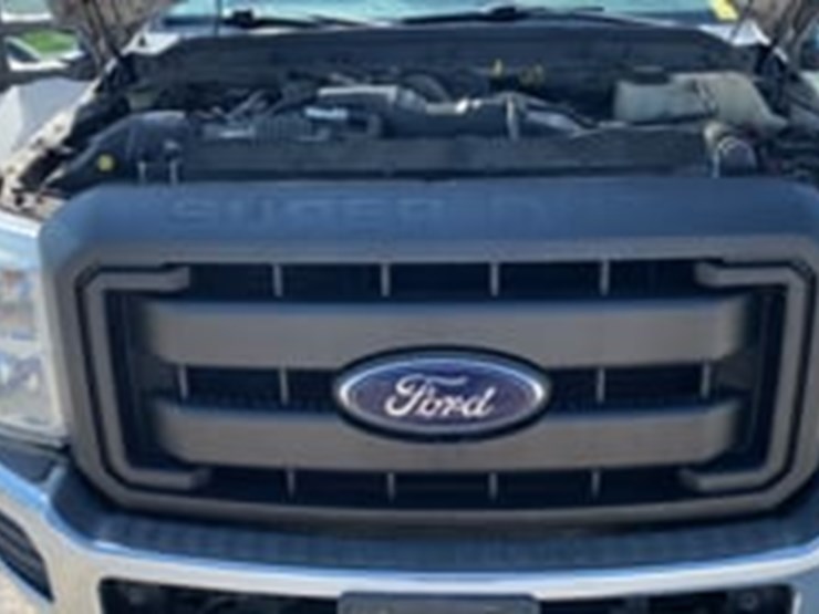 2012-ford-f550-image-9