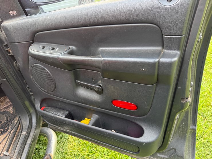 2003-dodge-ram-1500-image-29