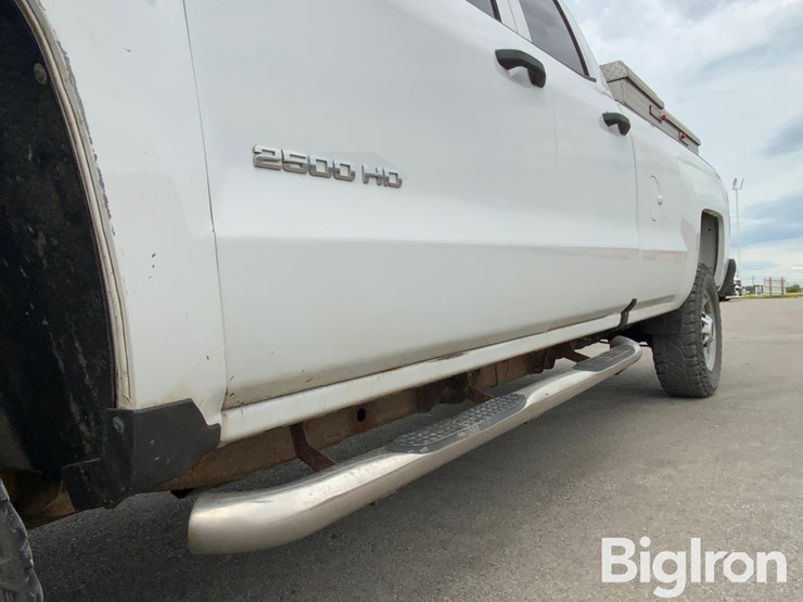 2016-chevrolet-silverado-2500-image-16
