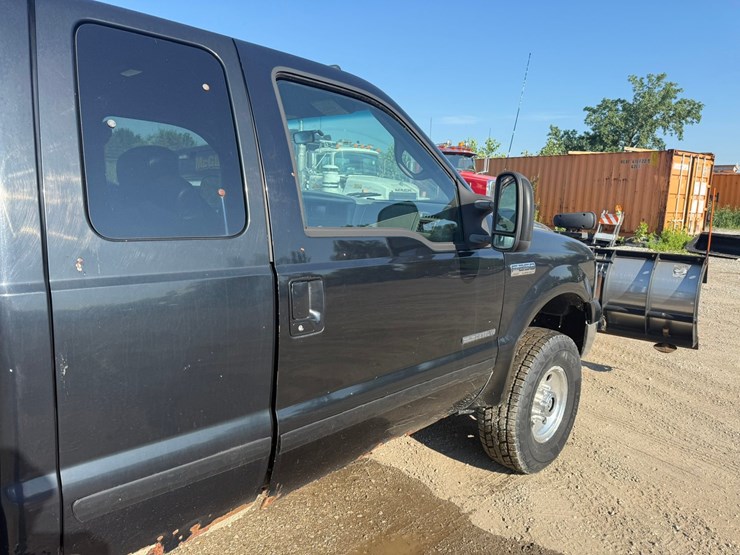 2002-ford-f250-image-18