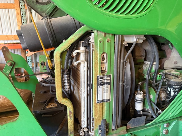 john-deere-6420-image-43