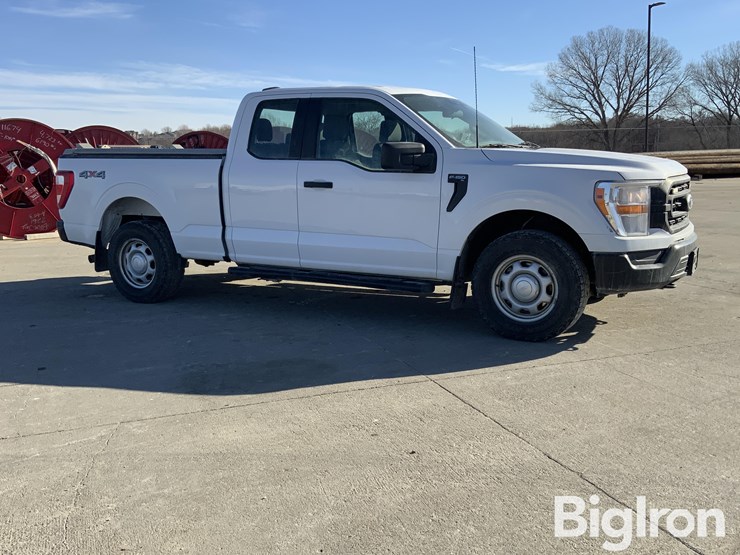 2021-ford-f150-xl-image-3