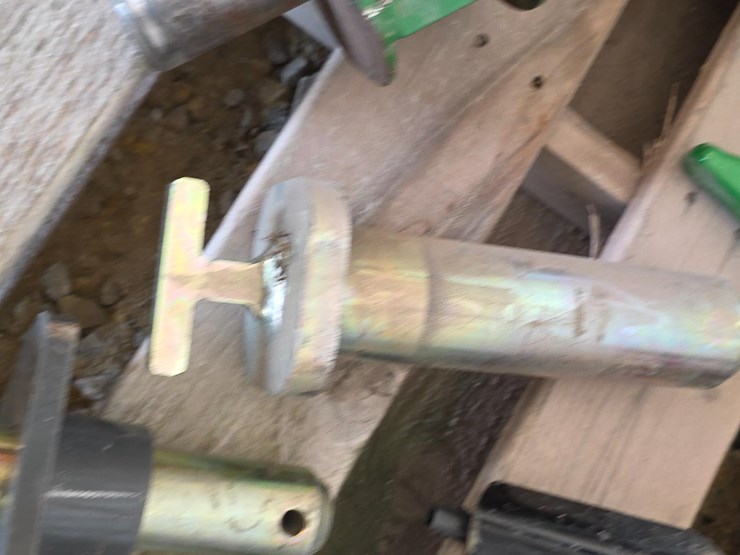john-deere-hitch-parts,-pins,-&-safety-lights-image-10
