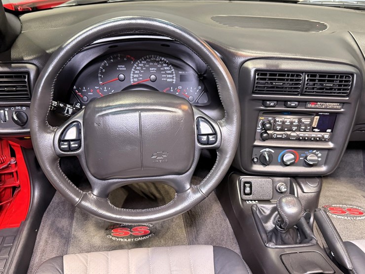 #1517-•-2002-chevrolet-camaro-ss-image-69