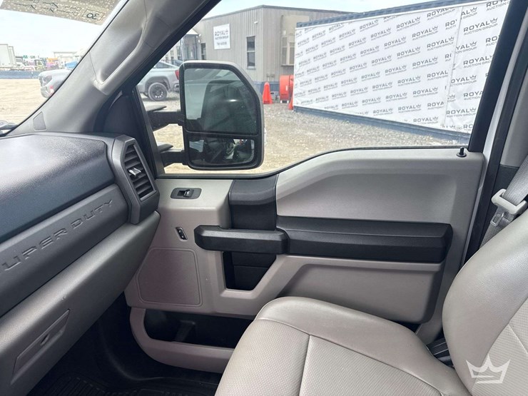2019-ford-f250-image-26