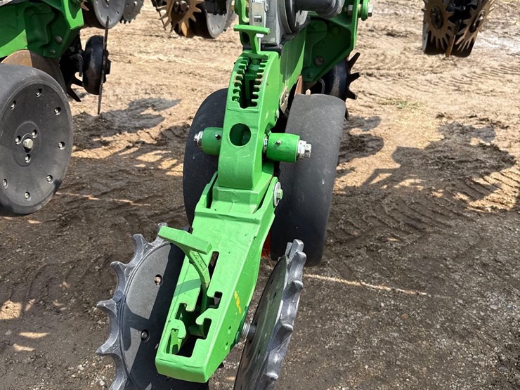2006-john-deere-1770nt-image-19