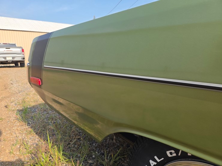 #1835-•-1972-dart-swinger-image-21