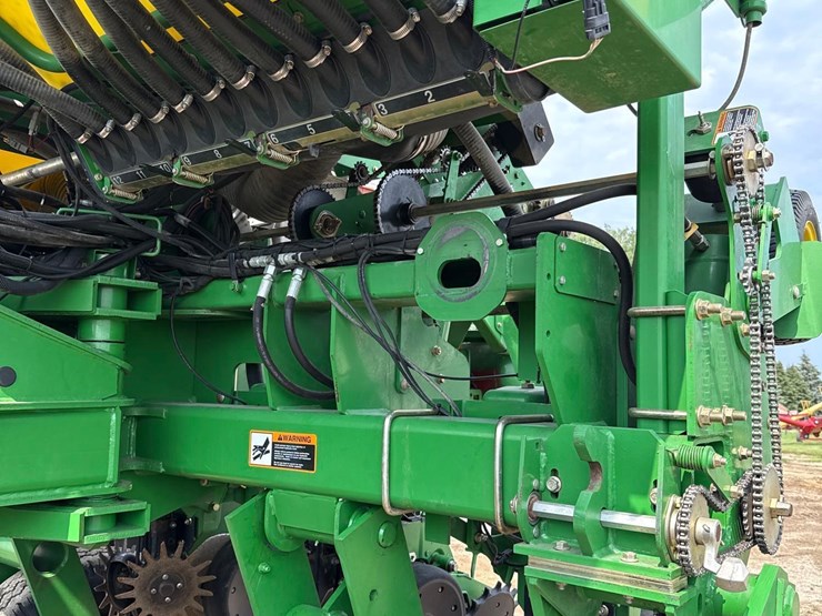 2006-john-deere-1770nt-image-38