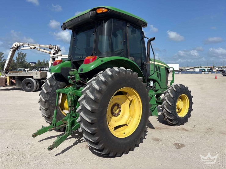 john-deere-6115d-image-3