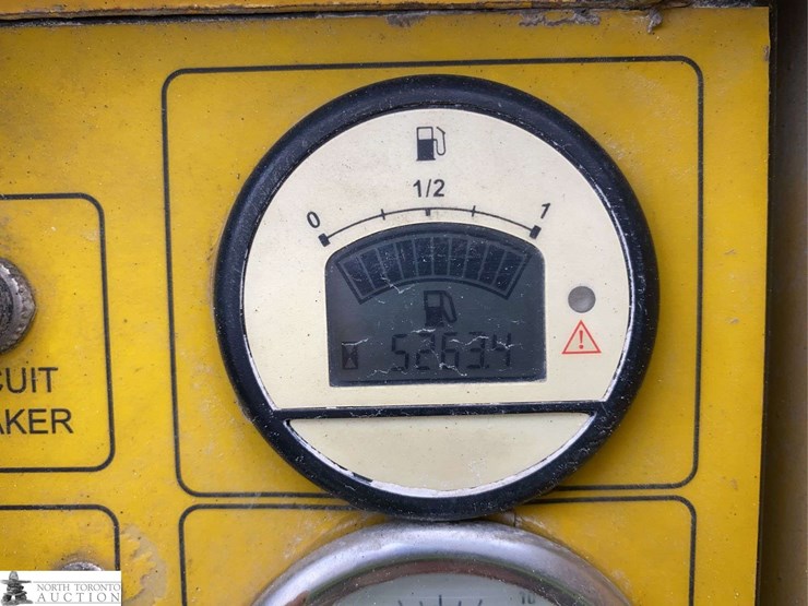 2013-atlas-copco-375-cfm-image-10