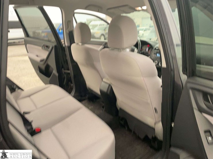 2014-subaru-forester-image-19