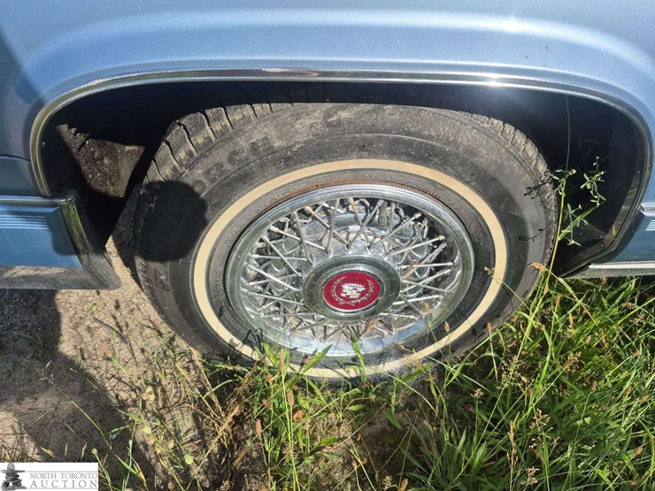 non-operable-1991-cadillac-brougham-image-16