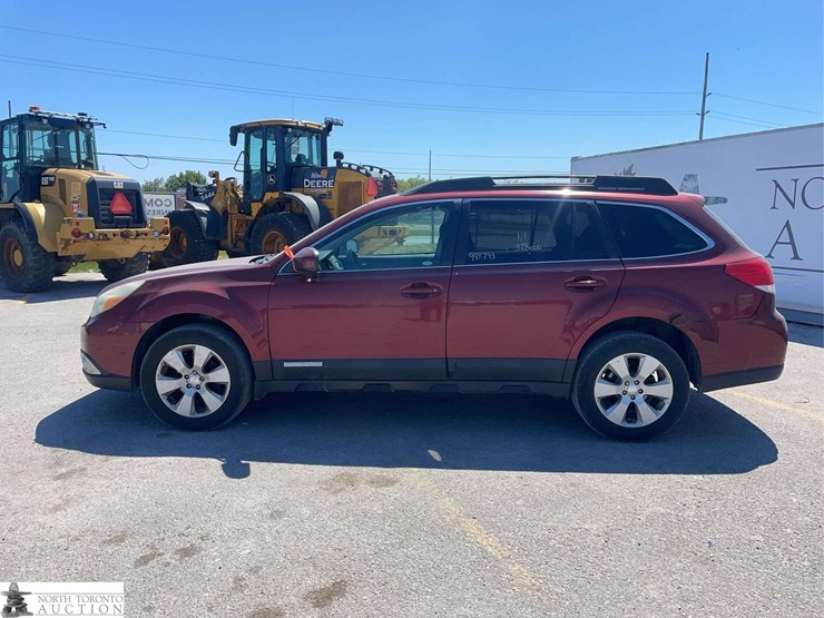 2011-subaru-outback-awd-2.5i-sport-4dr-wagon-cvt-image-8
