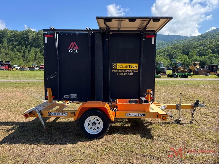 towable-solar-tech-message-board-image-2