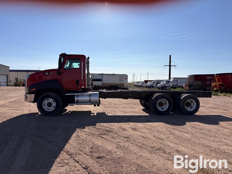 2017-caterpillar-ct660-image-8
