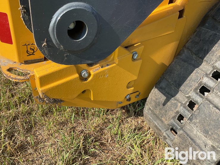 2012-deere-333d-image-19