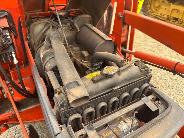 kubota-b2400-image-17