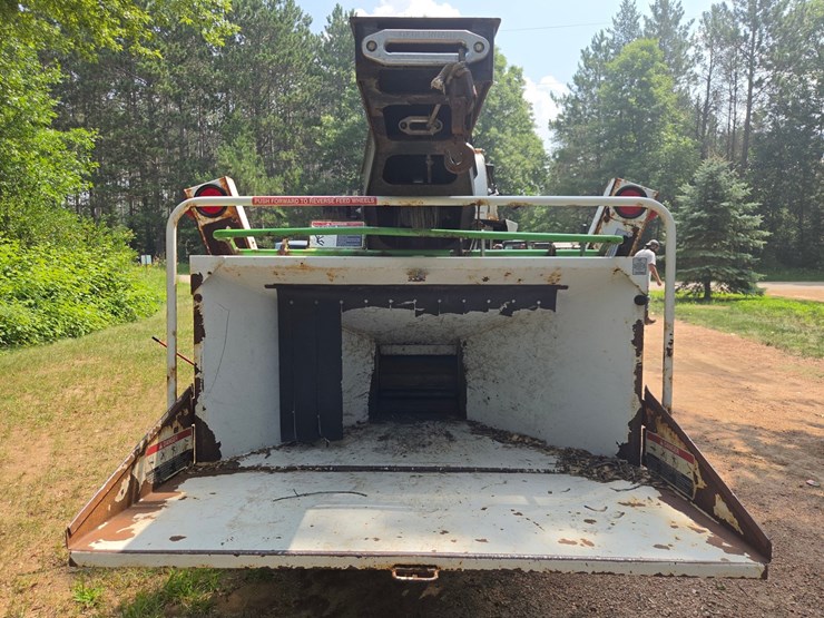 #1801-•-2016-altec-towable-wood-chipper-image-14