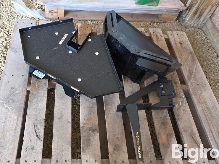 tractor-cab-corner-cubby-image-2