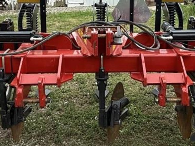 2019-case-ih-2500-image-9