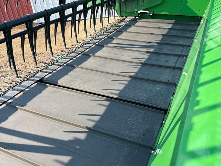 2018-john-deere-635fd-image-19
