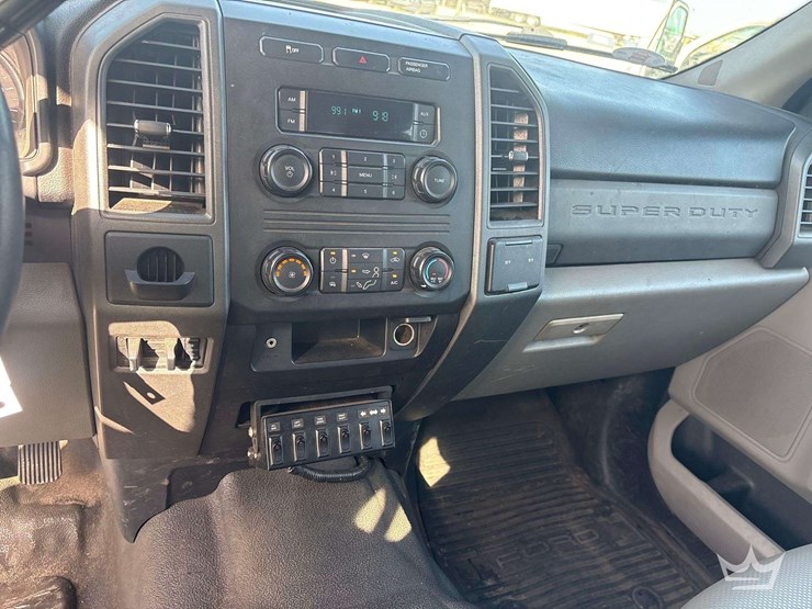 2019-ford-f350-image-17