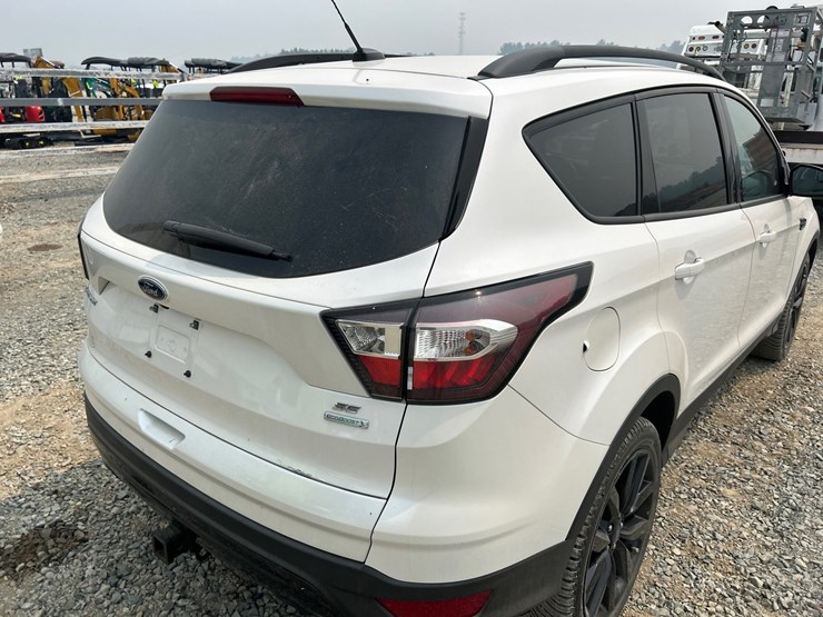 2018-ford-escape-image-18