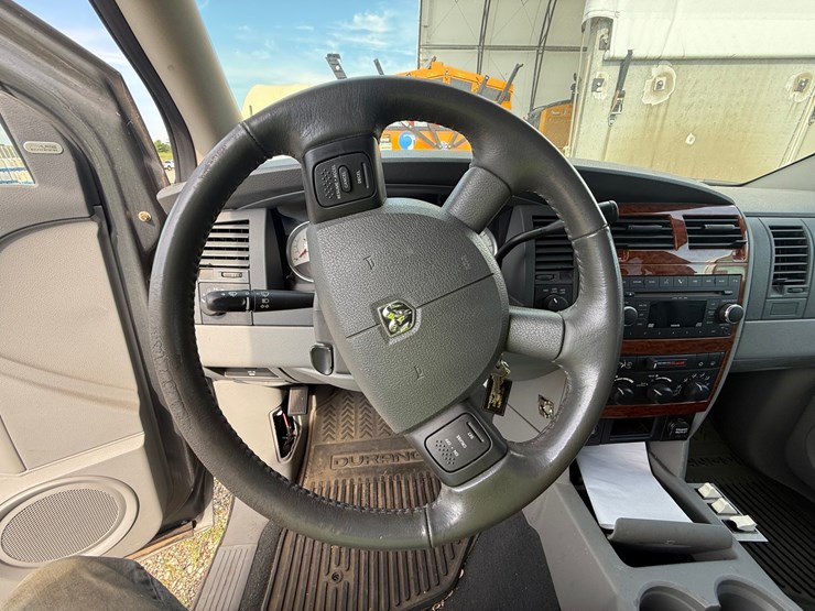 2009-dodge-durango-image-43