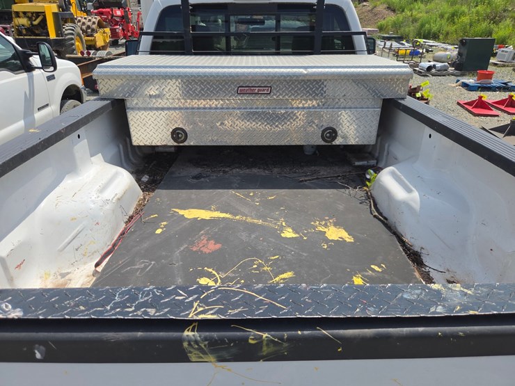 2013-ford-f350-image-27