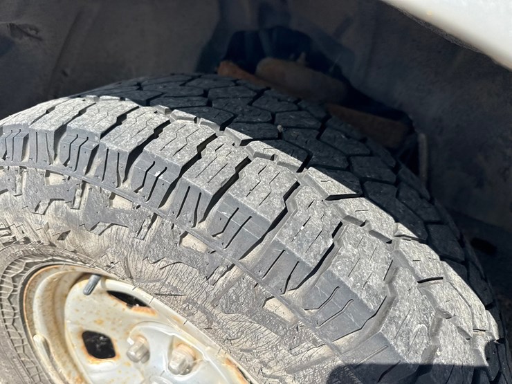 2014-dodge-1500-image-46
