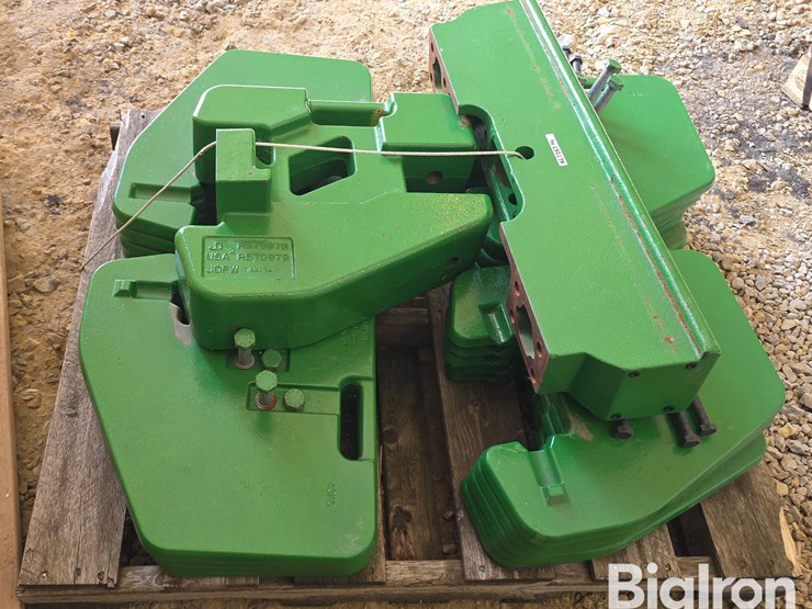 john-deere-weight-bracket-&-suitcase-weights-image-2
