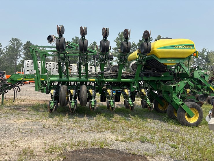 john-deere-1790-image-2