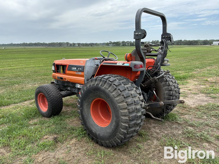 2001-kubota-l4610-image-7