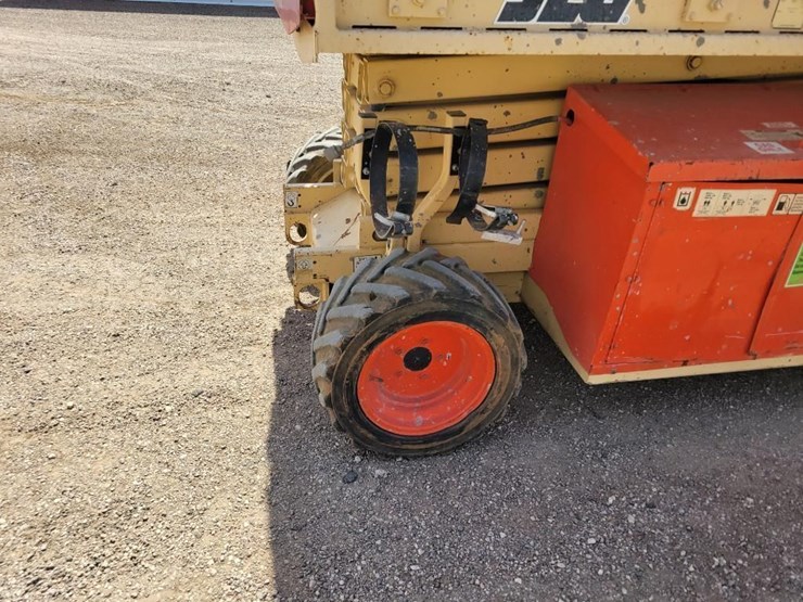2000-jlg-260mrt-image-11