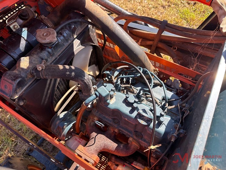kubota-b8200-image-17