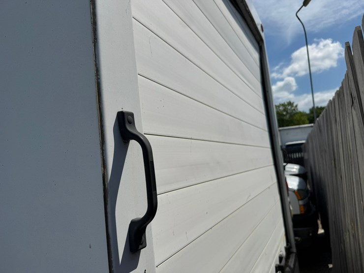 #1895-•-2007-chevy-etv-van-image-13