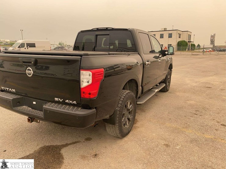 2017-nissan-titan-image-5