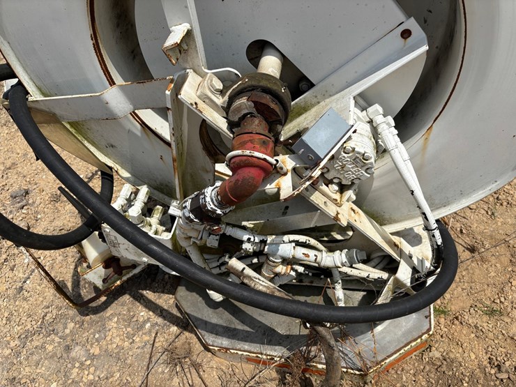 #2282-•-hose-reel-on-mount-image-6