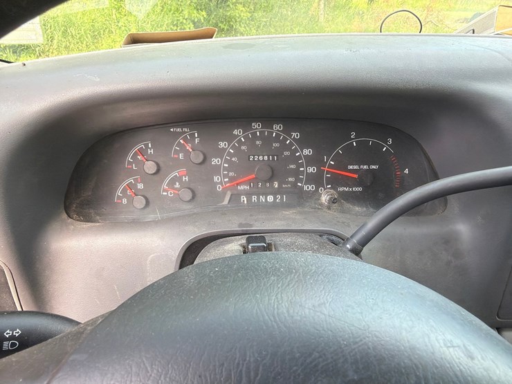 2001-ford-f250-image-33