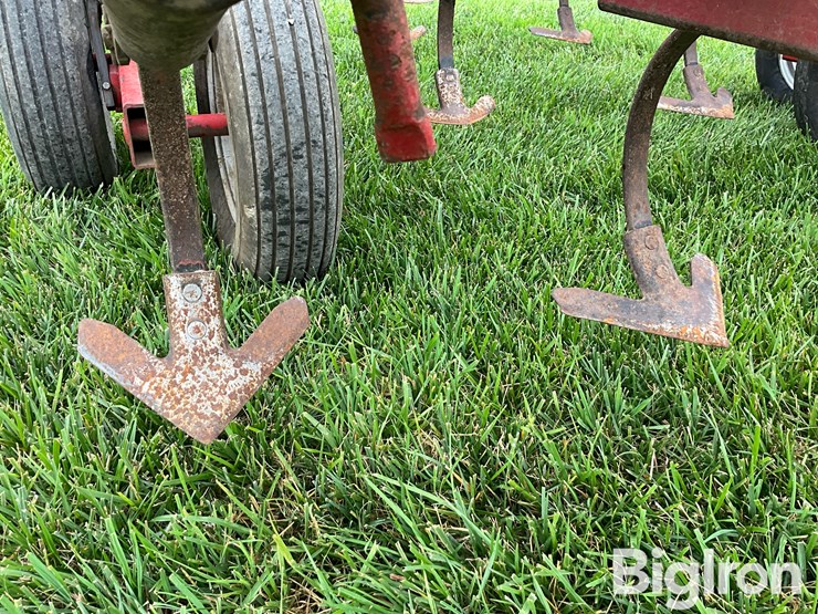 case-ih-4800-image-16