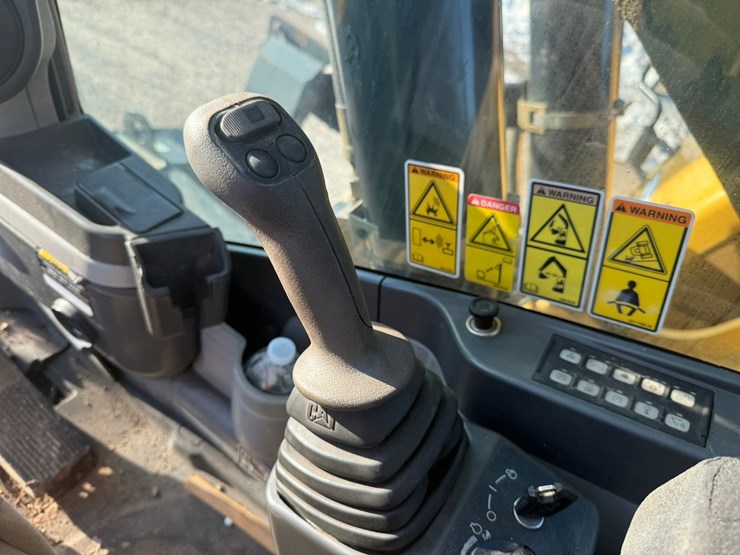 #1298-•-caterpillar-m318d-material-handler-image-56