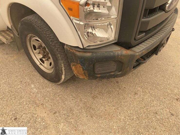 2015-ford-f350-image-28