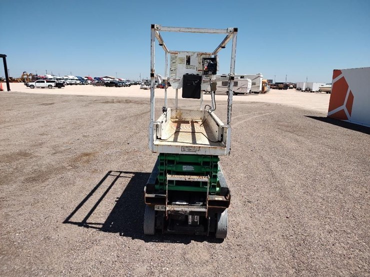 2017-jlg-1932r-image-4